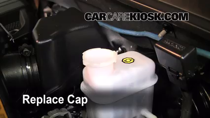 2007-2012 Hyundai Santa Fe Brake Fluid Level Check - 2009 Hyundai Santa